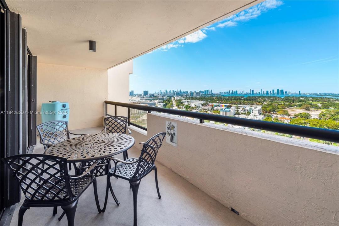 2555 Collins Ave 2306, Miami Beach, Flórida 33140, Estados Unidos