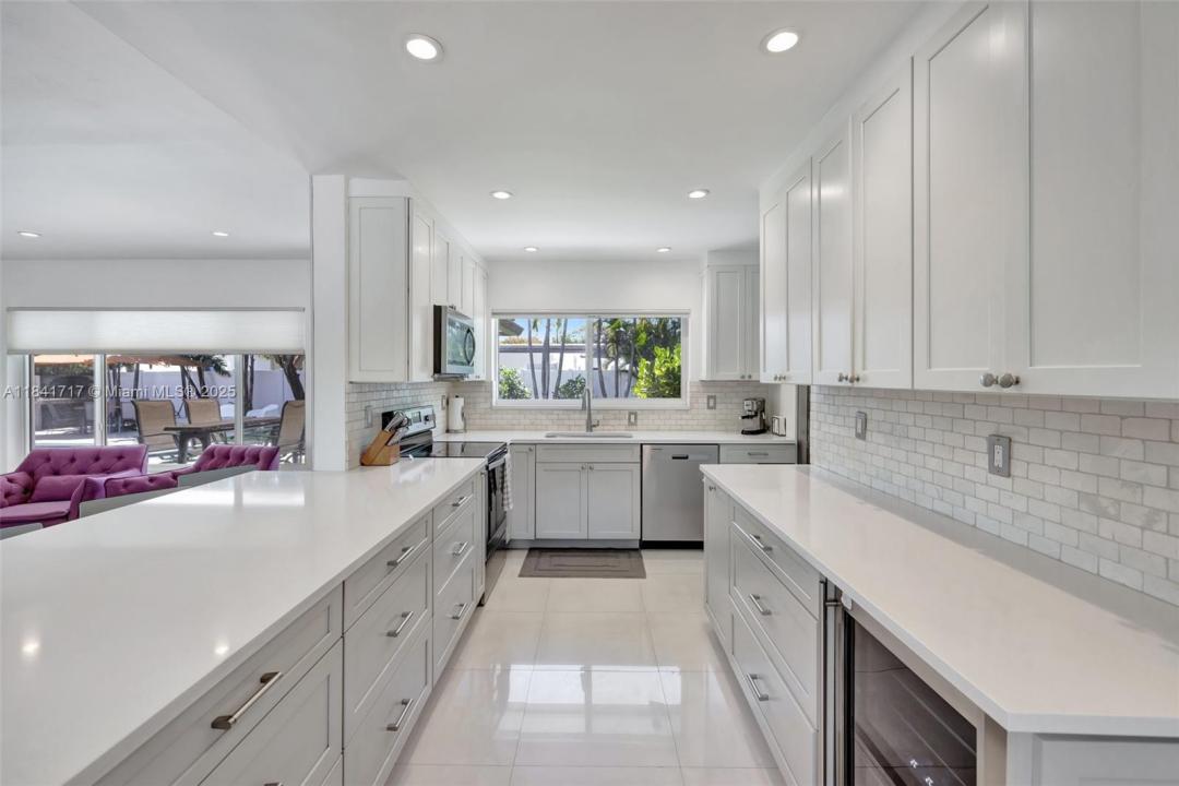 2506 NE 30th St, Fort Lauderdale, Florida 33306