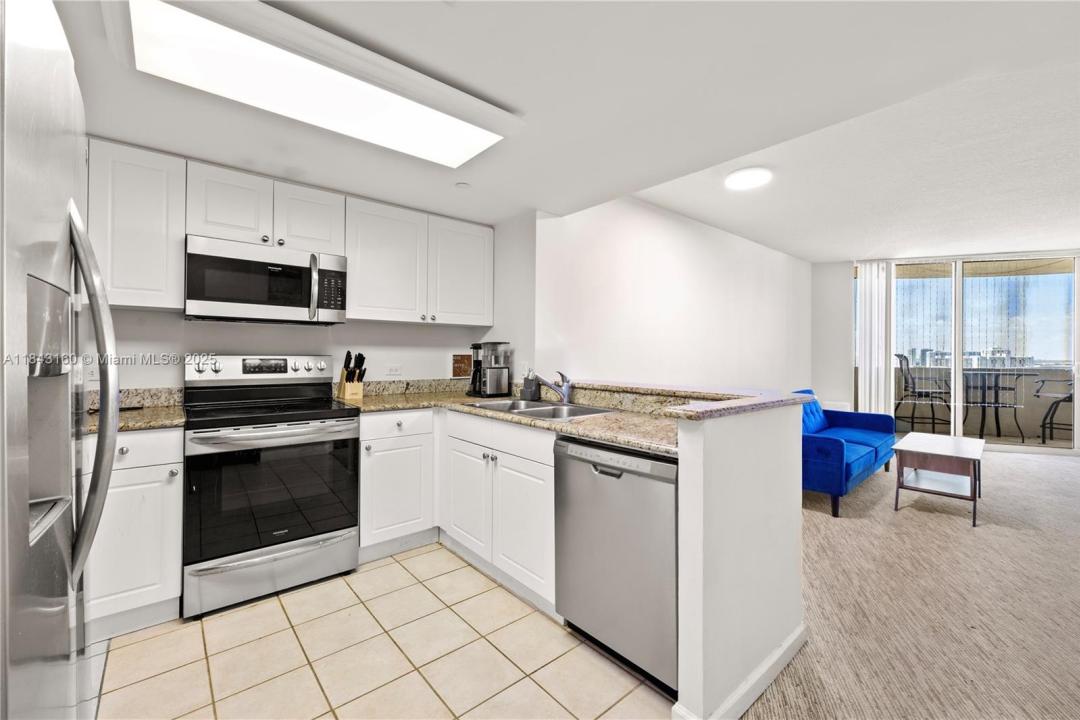 19501 W Country Club Dr 2106, Aventura, Florida 33180, Stati Uniti
