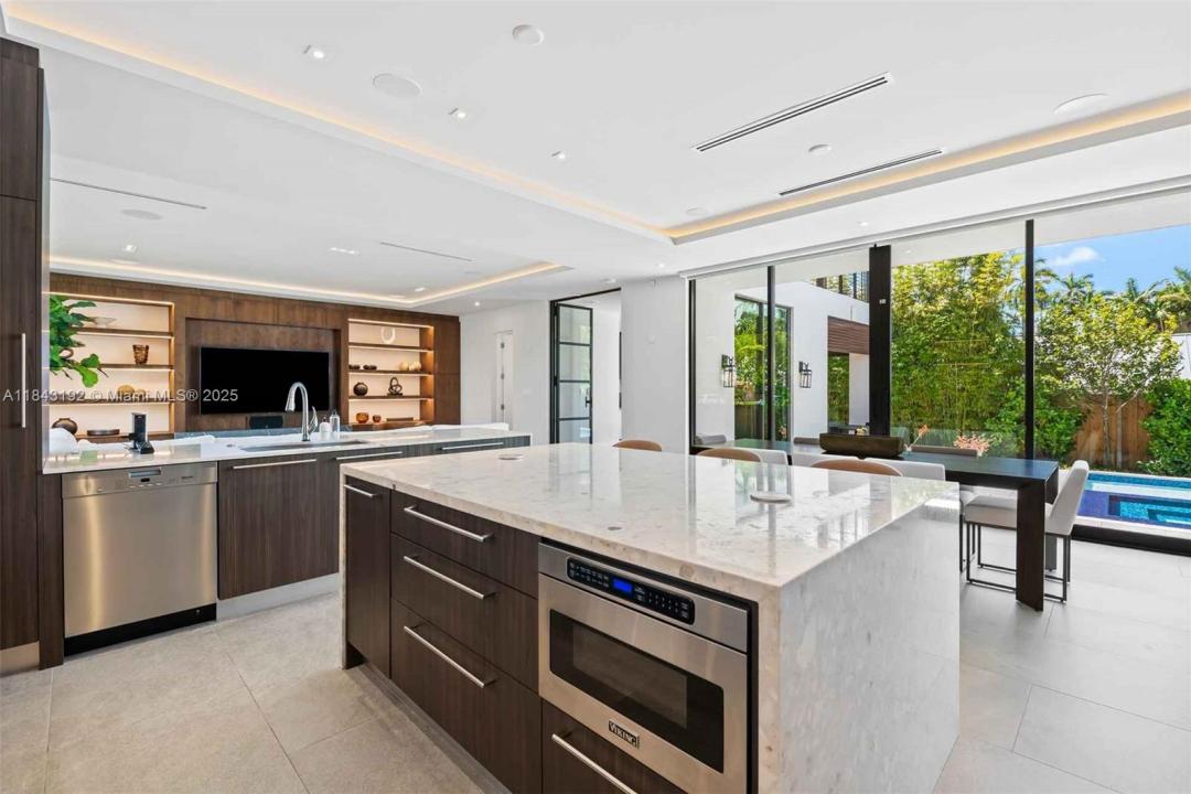 5288 Alton Rd, Miami Beach, פלורידה 33140, ארצות הברית של אמריקה