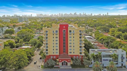 215 SW 42nd Ave PH08, Miami, Florida 33134, USA