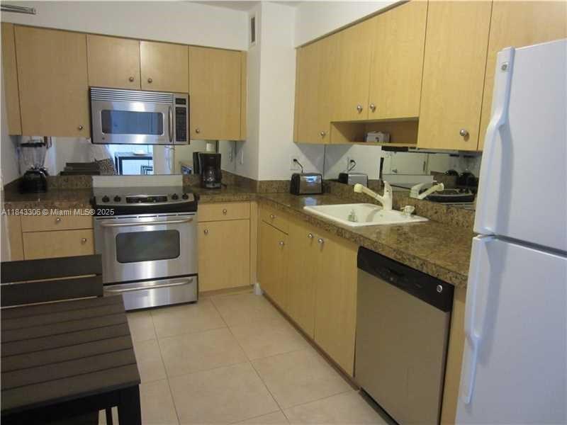 9195 Collins Ave 504, Surfside, Floride 33154, États-Unis