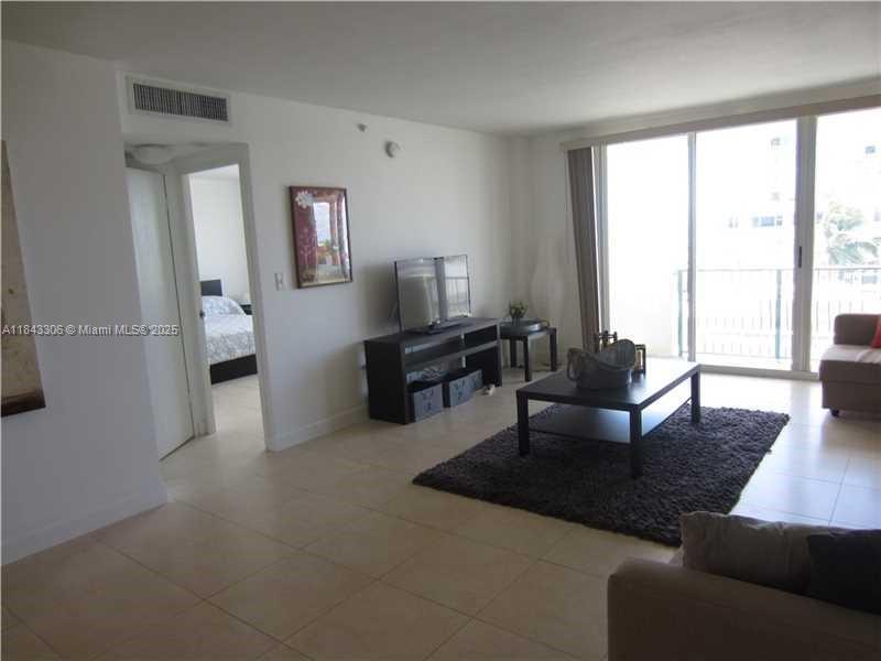 9195 Collins Ave 504, Surfside, Floride 33154, États-Unis