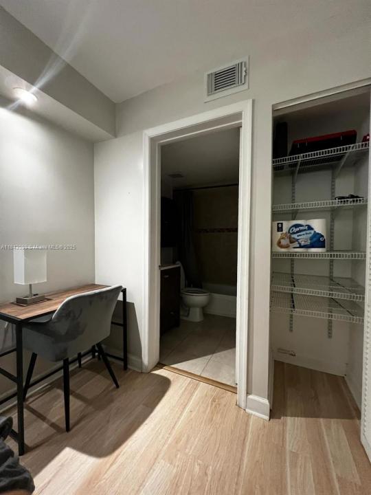 2575 SW 27th Ave 407, Miami, Florida 33133