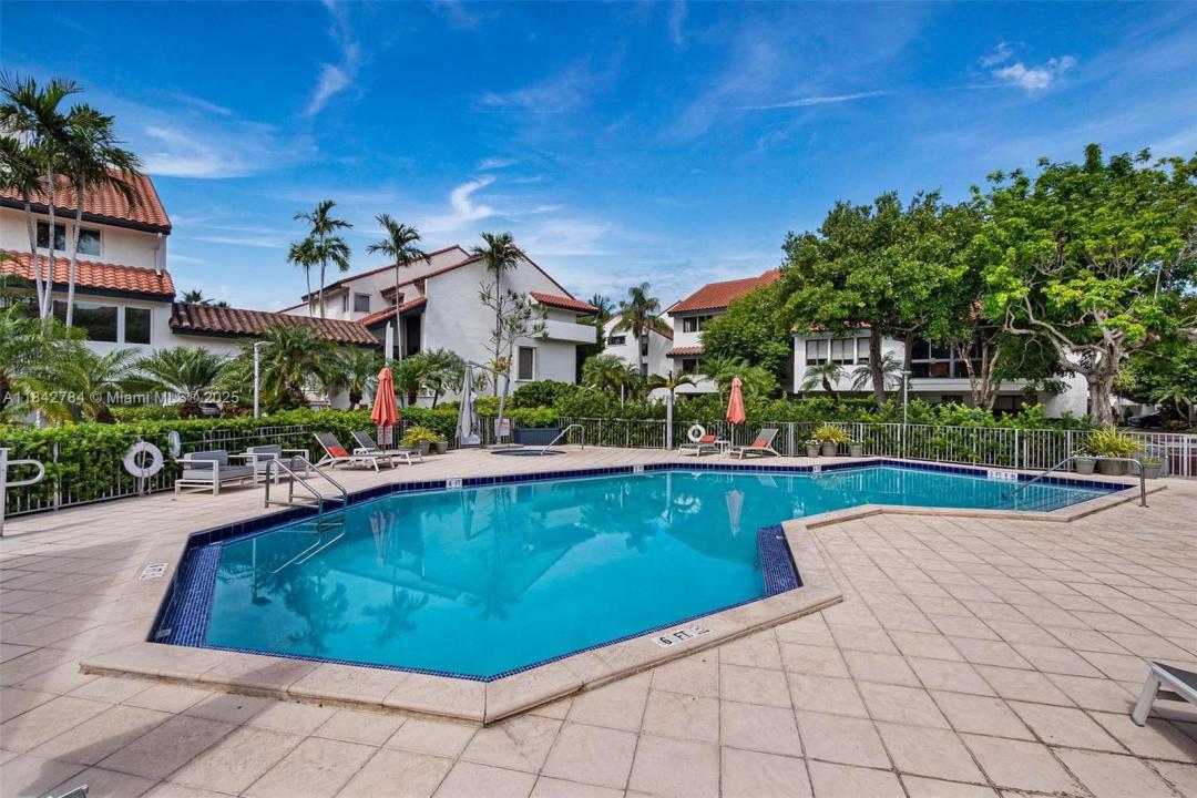 2000 S Bayshore Dr 69, Miami, 佛罗里达州 33133, 美国