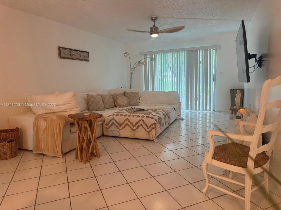 2403 Antigua Cir K1, Coconut Creek, Florida 33066