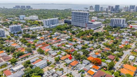 2946 SW 26th St, Miami, Florida 33133, USA