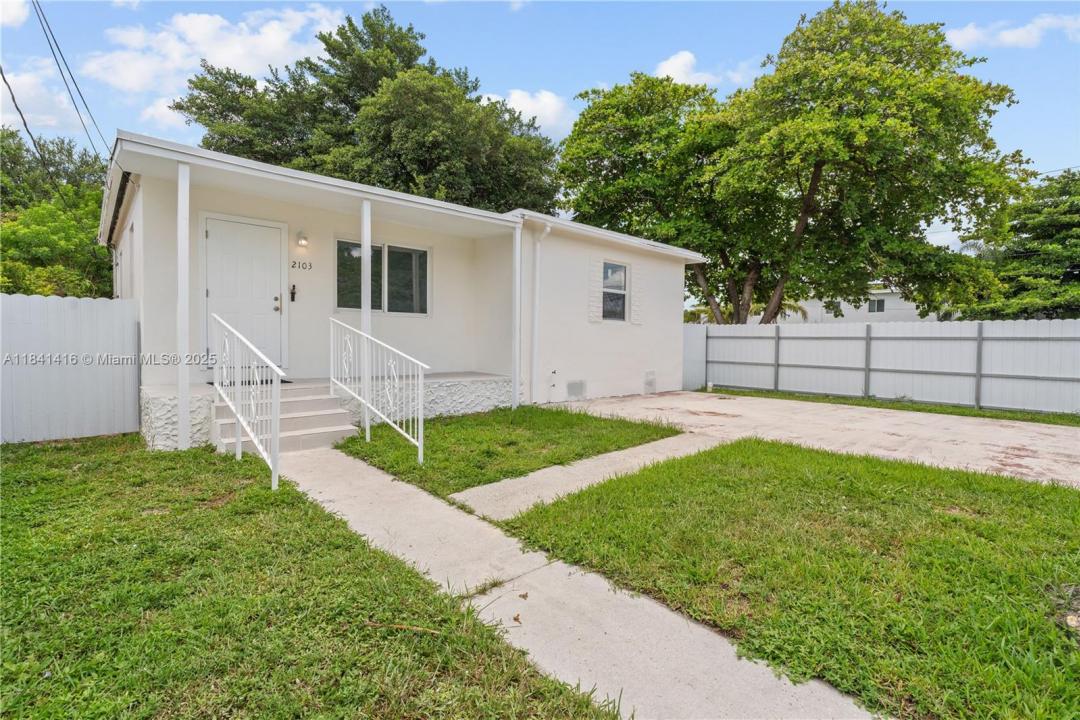 2103 NW 63rd St, Miami, Florida 33147, Amerika Birleşik Devletleri