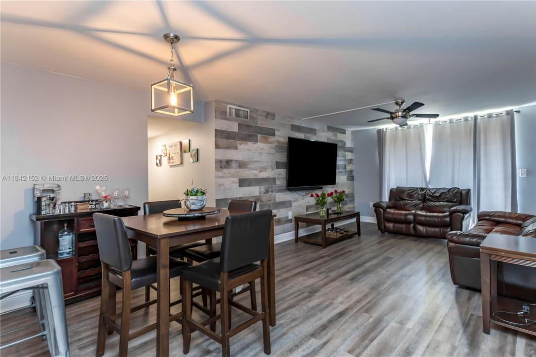3490 Foxcroft Rd B203, Miramar, Flórida 33025, Estados Unidos