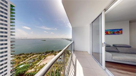 1750 N Bayshore Dr 2803, Miami, Florida 33132, USA