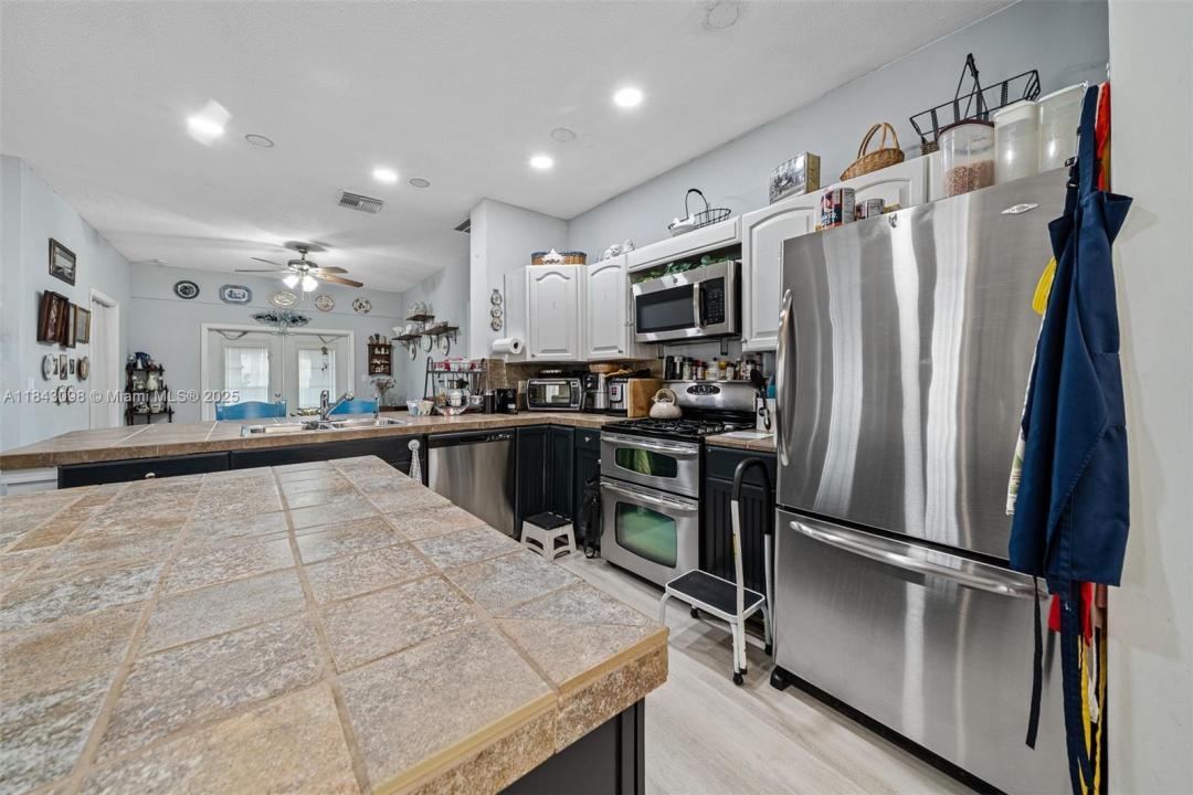 23 Allen Rd, West Park, Florida 33023, Estados Unidos