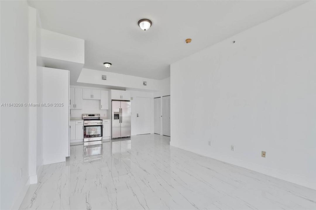 1350 NW 8th Ct B-5, Miami, Floride 33136, États-Unis
