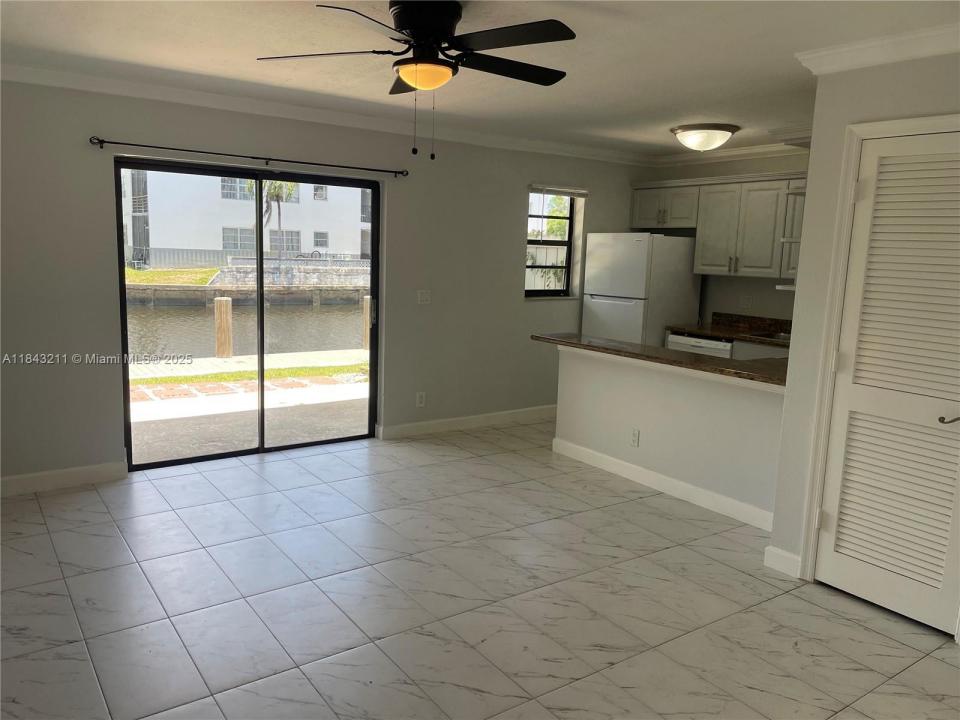 1401 NE 53rd St 105, Fort Lauderdale, פלורידה 33334, ארצות הברית של אמריקה