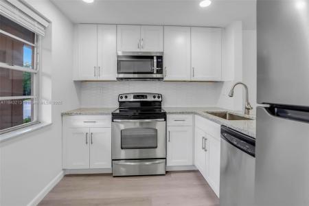 2601 NW 48th Ter 147, Lauderdale Lakes, Florida 33313, USA