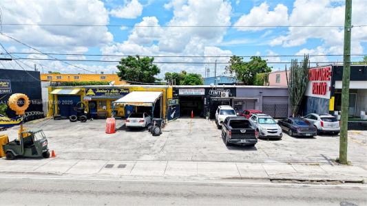 343 W 21st St, Hialeah, Florida 33010, USA