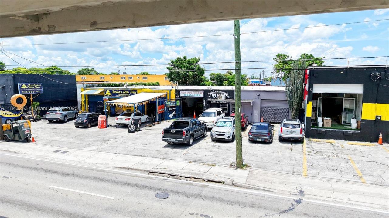 343 W 21st St, Hialeah, Floride 33010, États-Unis