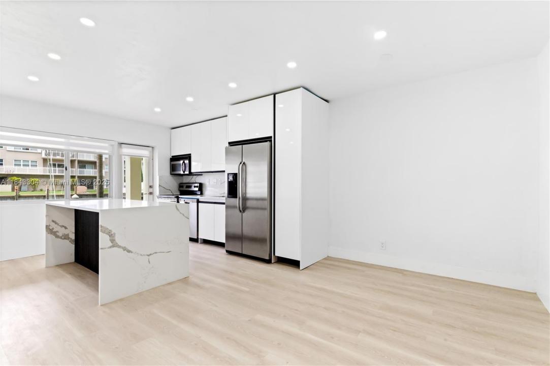 2881 NE 32nd St 115, Fort Lauderdale, Флорида 33306, Соединенные Штаты