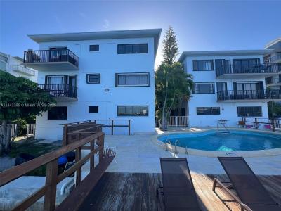 7845 NE Bayshore Ct 21, Miami, Florida 33138, USA