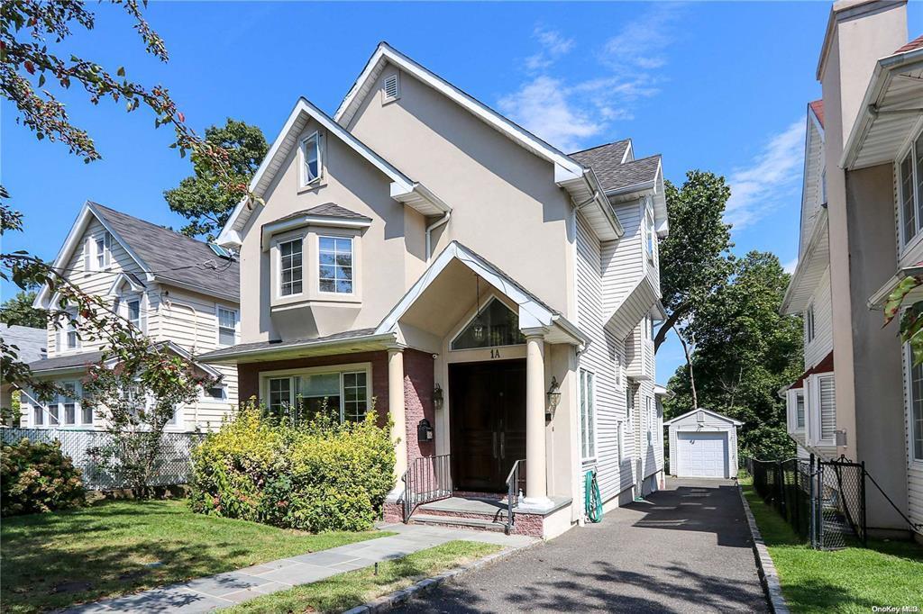 1A Floyd Place, North Hempstead, Nova Iorque 11024, Estados Unidos