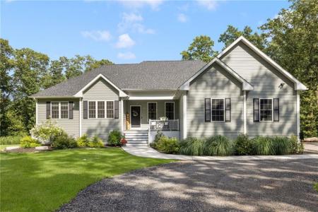 52 Pine Swamp Road, Cumberland, 罗得岛 02864, 美国