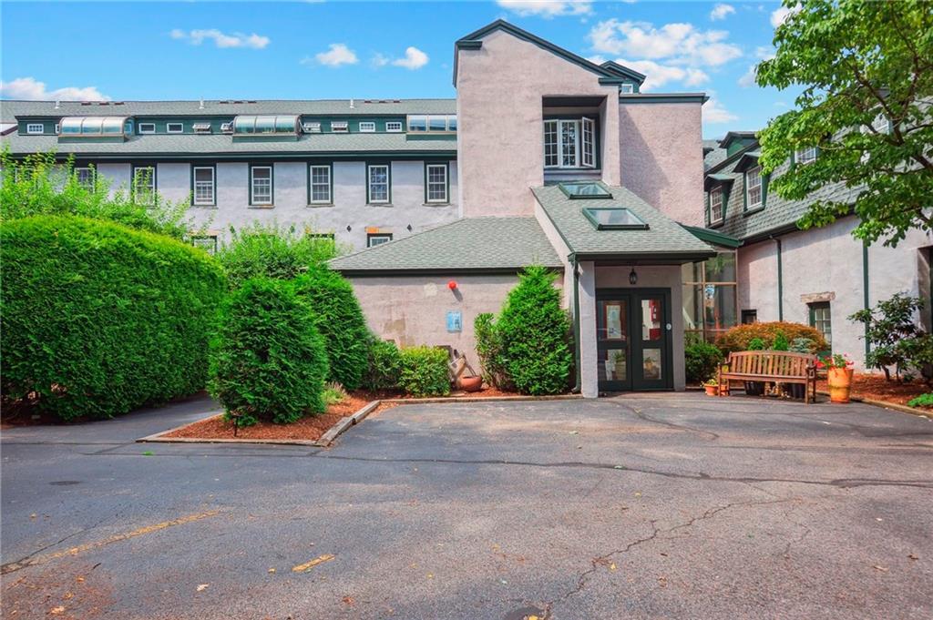 25 Water Street 101, East Greenwich, Rhode Island 02818