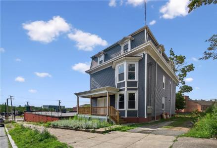 14 Duncan Avenue, Providence, RI 02906, USA