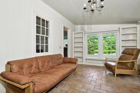 50 Roberts Way, North Kingstown, Rhode Island 02852