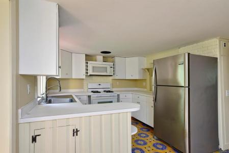 50 Roberts Way, North Kingstown, Rhode Island 02852