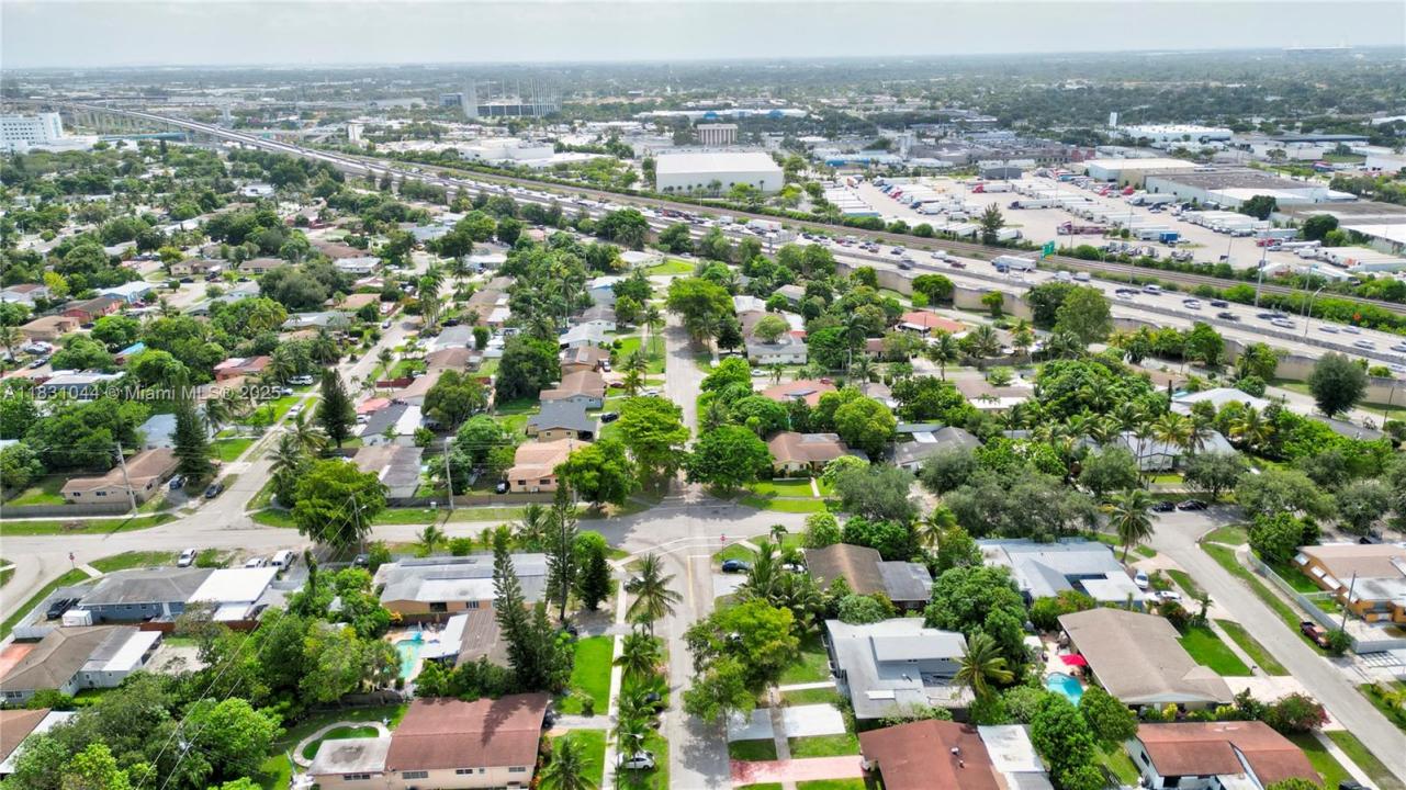 225 NE 175th St, North Miami Beach, 플로리다 33162, 미국
