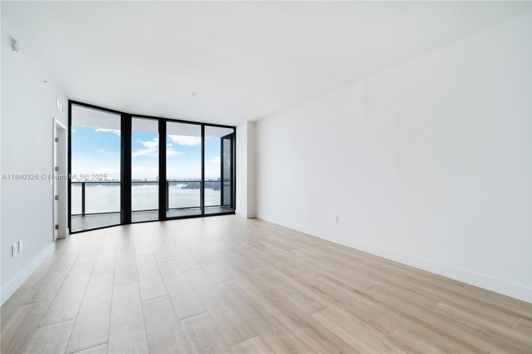 700 NE 24 Street 4203, Miami, 佛羅里達州 33137, 美國