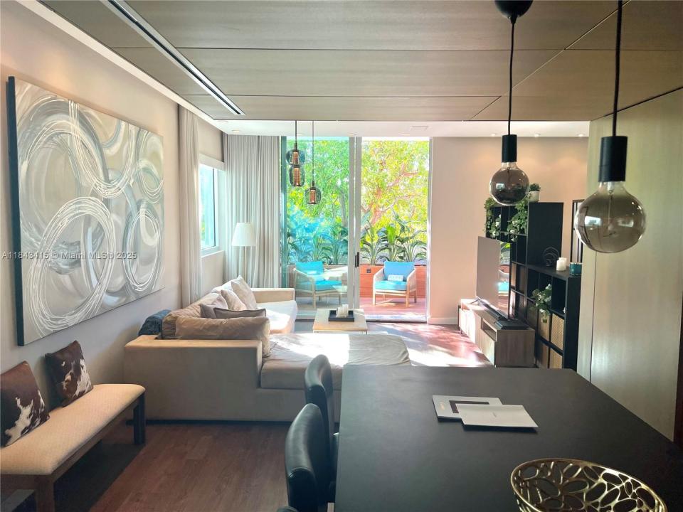 1700 Meridian Ave 206, Miami Beach, Florida 33139, Stati Uniti