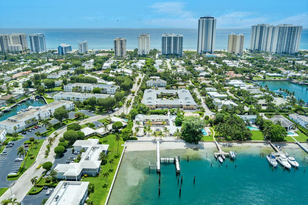3025 Lake Drive, Singer Island, Florida 33404