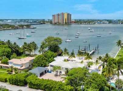 3025 Lake Drive, Singer Island, Florida 33404