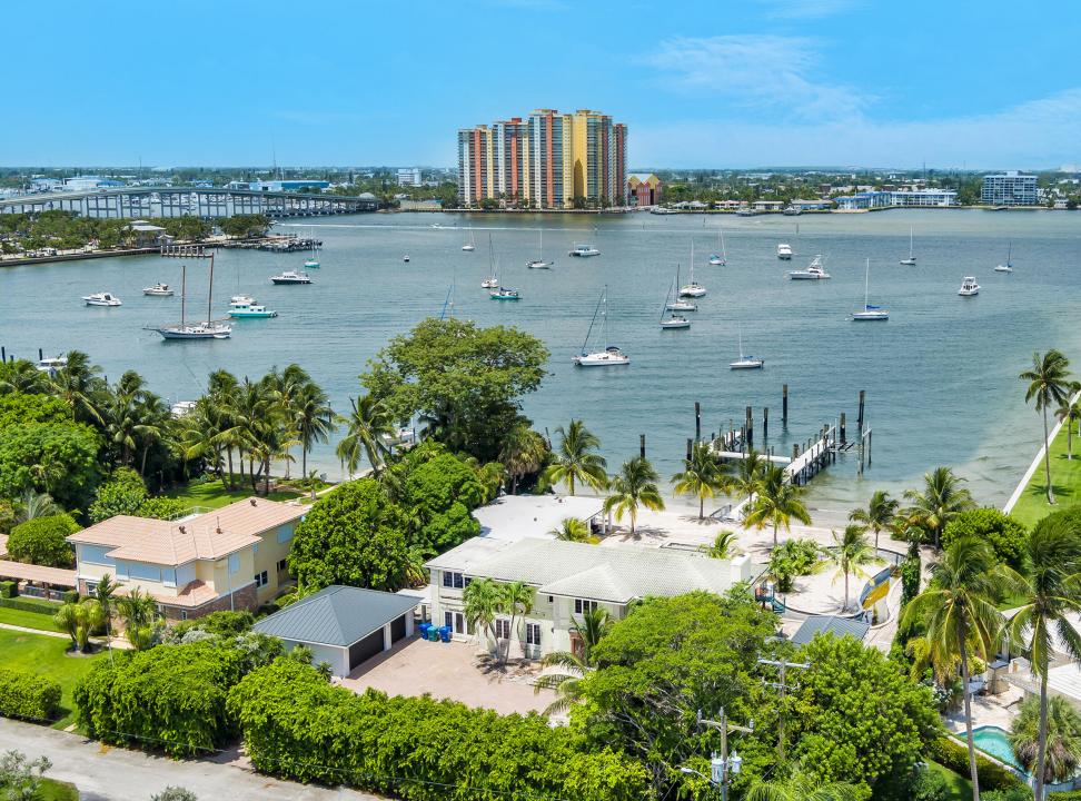 3025 Lake Drive, Singer Island, Florida 33404, Stati Uniti
