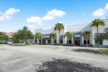 9100 Belvedere Road 102, Royal Palm Beach, Florida 33411