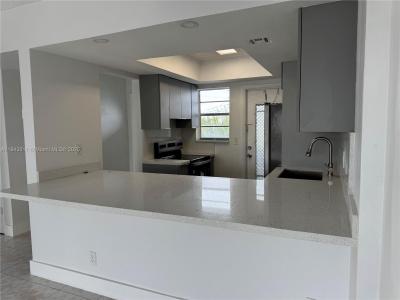 1333 E Hallandale Beach Blvd 444, Hallandale Beach, Florida 33009, USA