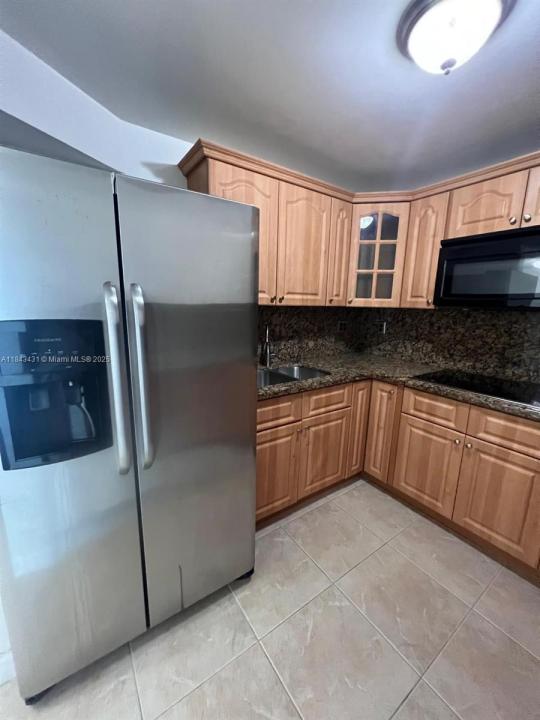 2075 SW 122nd Ave 520, Miami, フロリダ 33175, アメリカ合衆国