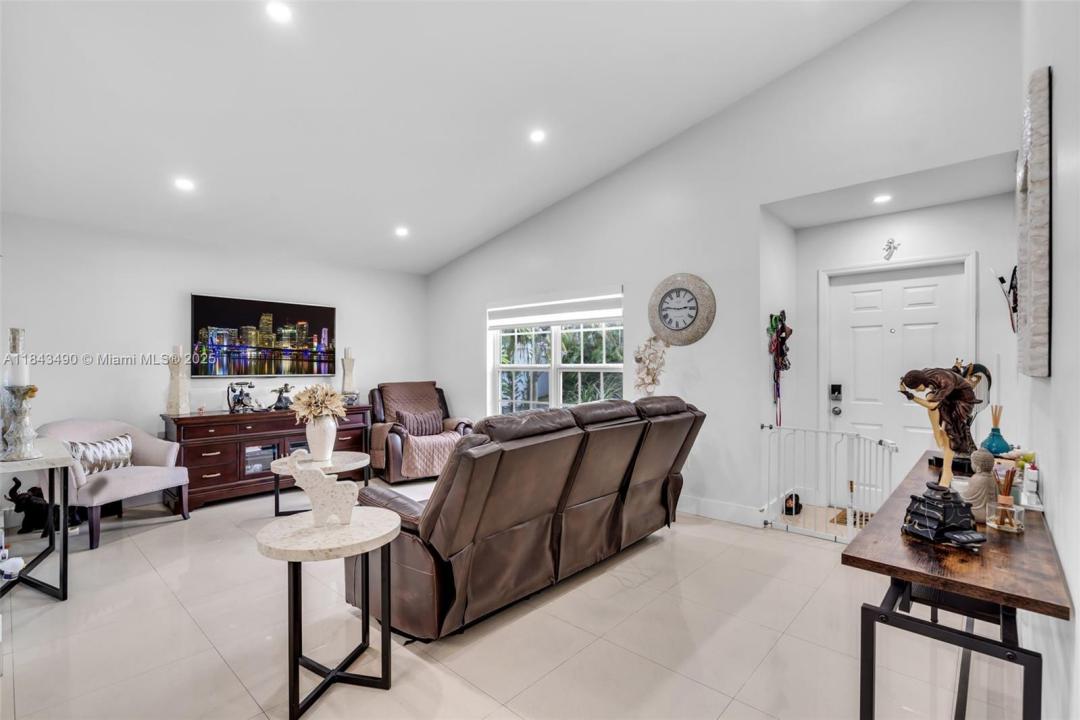 11450 SW 60th Ln, Miami, Florida 33173