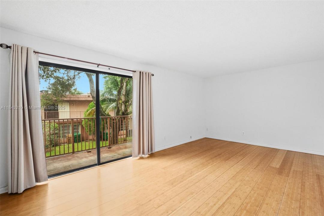 50 Matador Ln 3-23, Davie, Florida 33324