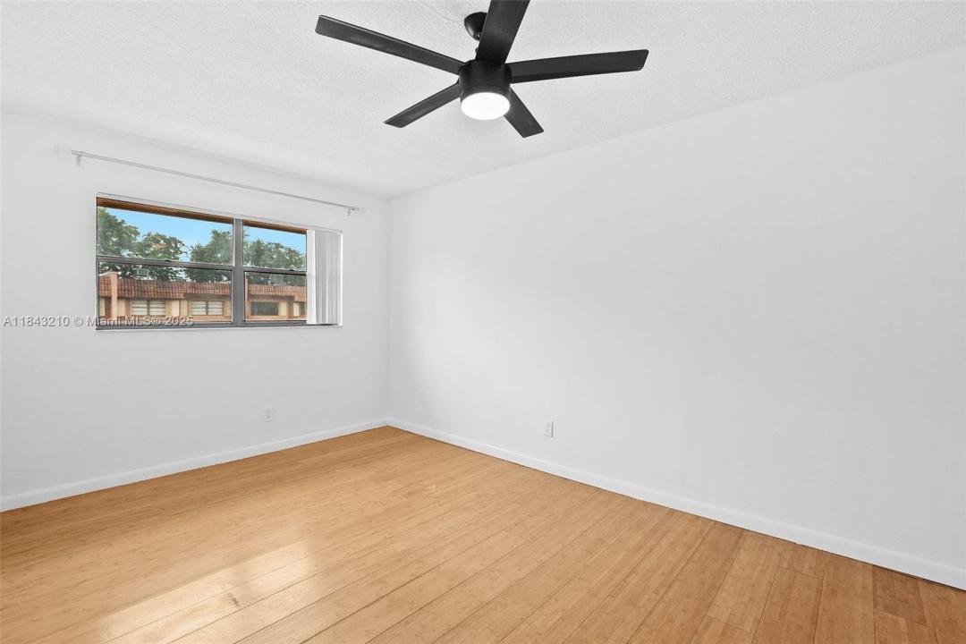 50 Matador Ln 3-23, Davie, Florida 33324