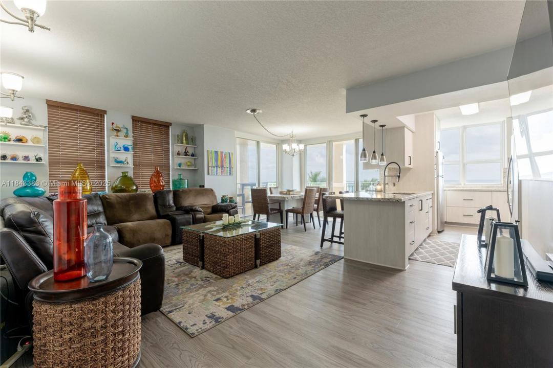 2080 S Ocean Dr 312, Hallandale Beach, 佛羅里達州 33009, 美國