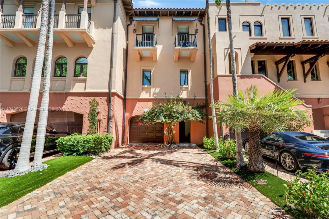 6222 Paradise Point 6222, Palmetto Bay, Floryda 33157, USA
