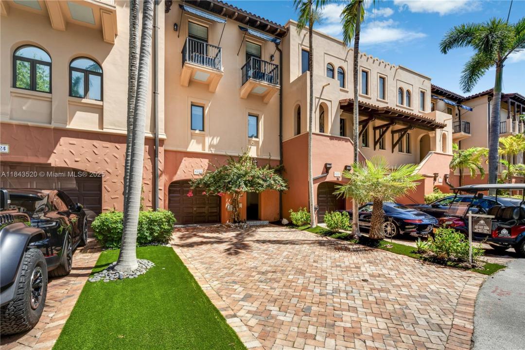 6222 Paradise Point 6222, Palmetto Bay, Floryda 33157, USA