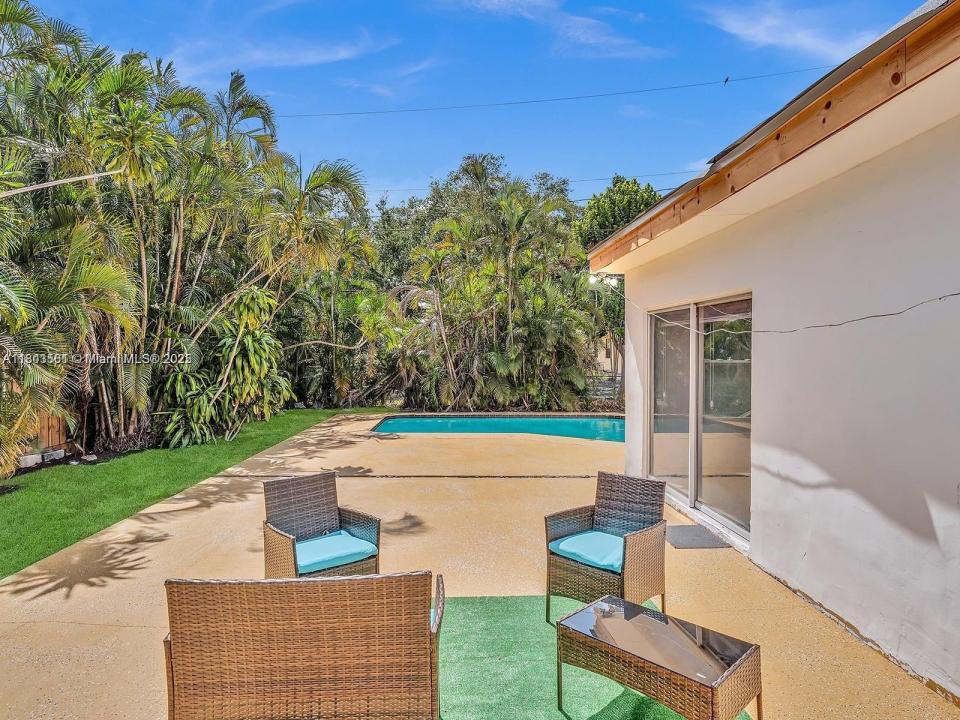 1530 N 56th Ave, Hollywood, Florida 33021
