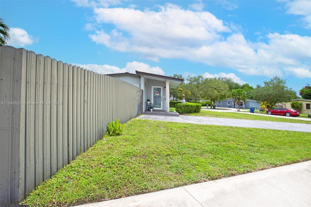 5001 SW 113th Ct, Miami, Florida 33165