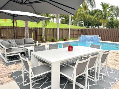 5900 NW 111th Ave, Doral, Florida 33178, USA
