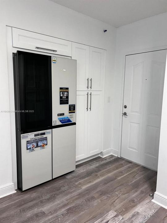 5091 NW 7th St 109, Miami, Florida 33126