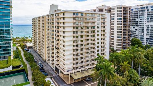 10185 Collins Ave 1211, Bal Harbour, Florida 33154, USA