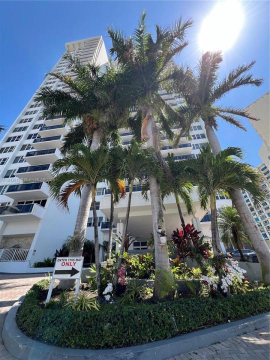 3140 S Ocean Dr 303, Hallandale Beach, פלורידה 33009, ארצות הברית של אמריקה 