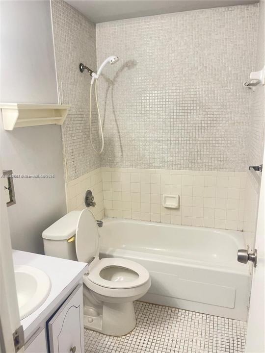 10383 N Kendall Dr N5, Miami, Florida 33176, HOA KỲ